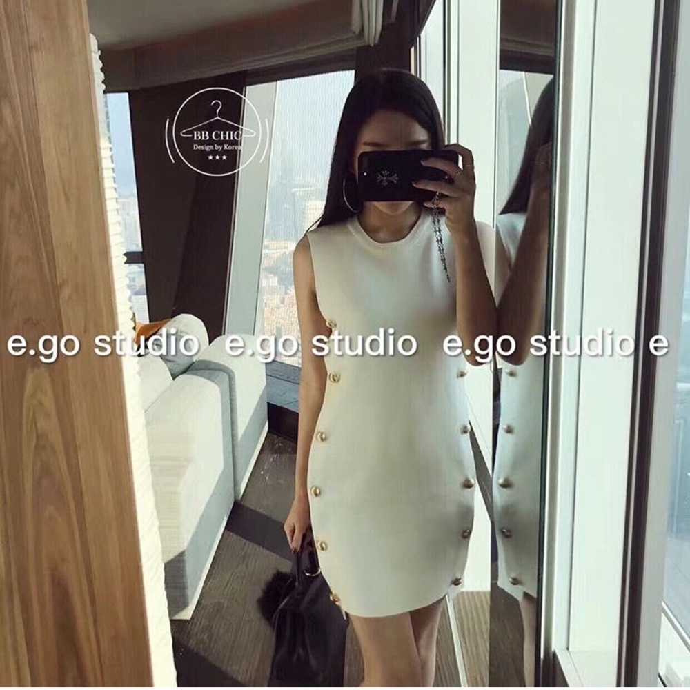 Knitted dress